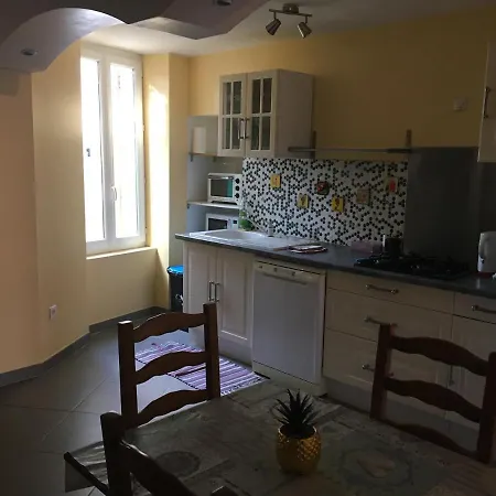 Climatise 1 A 4 Personnes Avec Belle Terrasse *