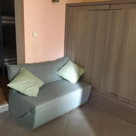 Climatise 1 A 4 Personnes Avec Belle Terrasse Apartment Vidauban