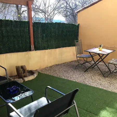 Climatise 1 A 4 Personnes Avec Belle Terrasse Apartment